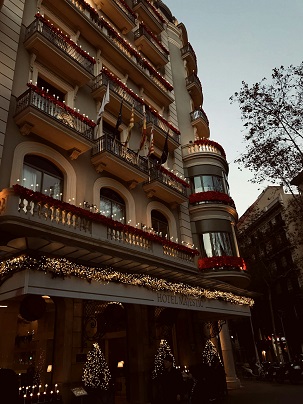 peak season hotel prices